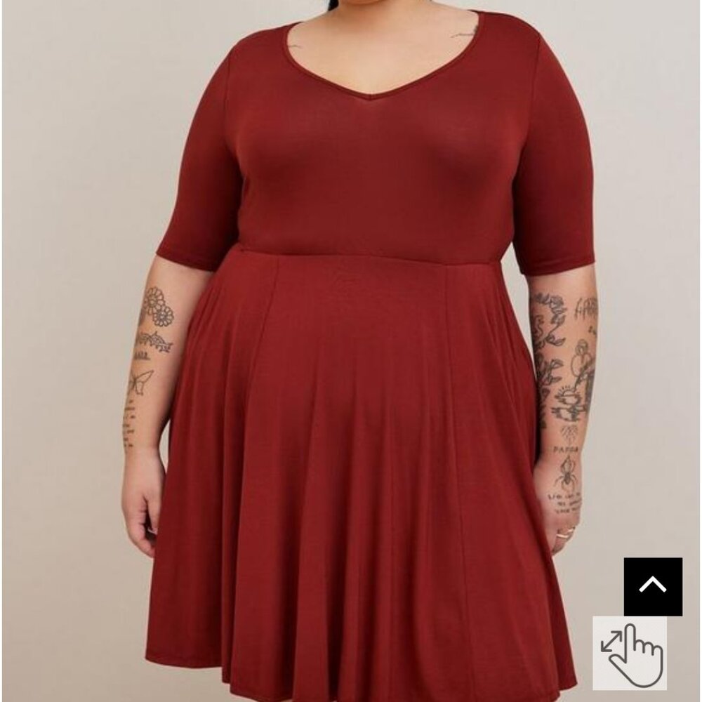 Torrid Size 4 (26W) Super Soft Stretchy Knit V Neck Skater Dress w/Pockets NWT